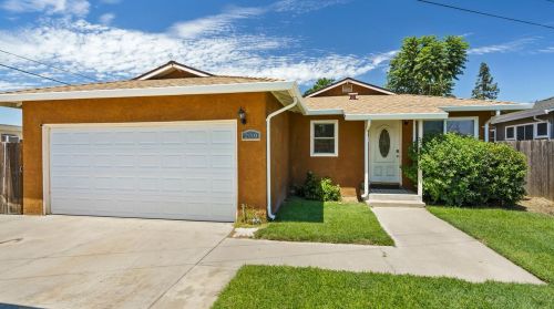 209 Prospect St, Ripon CA  95366-2018 exterior