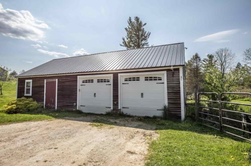31 Page Hill Rd, New Ipswich, NH 03071-3912