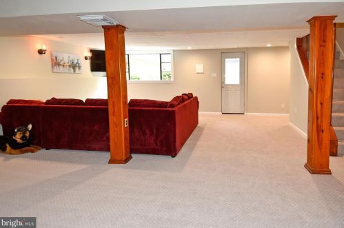 8913 Lagrange St, Lorton VA  22079-1626 exterior