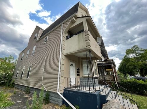 168 18th St, East Orange NJ  07018-0039 exterior