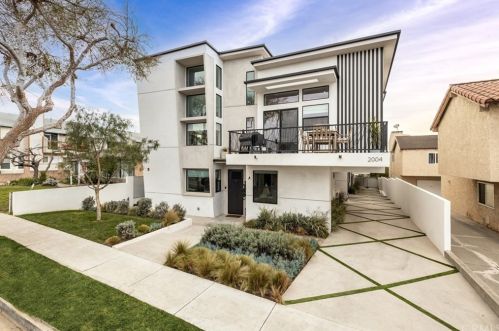 2004 Grant Ave, Redondo Beach, CA 90278-3622