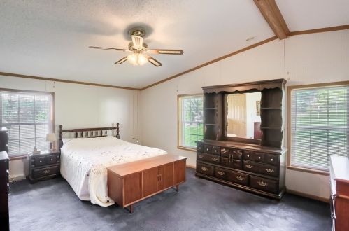 123 Rock Lake Dr, Zelienople PA  16063-8905 exterior