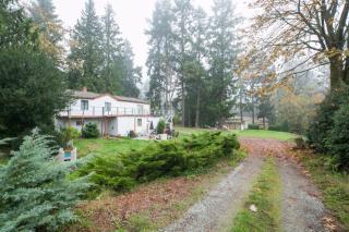 22703 Meridian Ave, Bothell WA  98021-8717 exterior