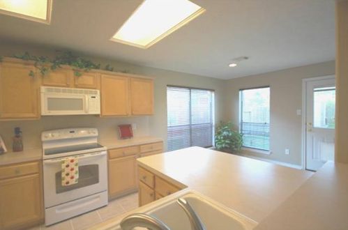7027 Atasca Creek Dr, Humble, TX 77346-3348