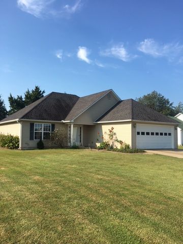 103 Cody Dr, Bells, TN 38006-3780