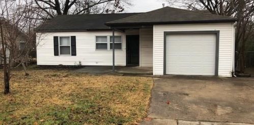 903 Buck Dr, Shawnee, OK 74801-7341