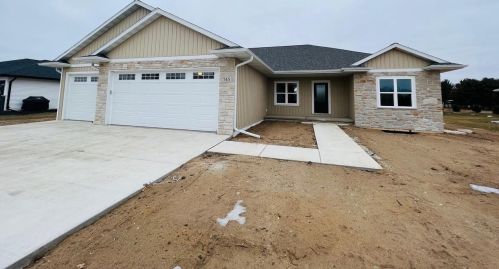 745 Circle Ridge Pl, Sturgeon Bay, WI 54235-1685