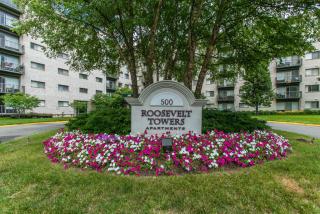 500 Roosevelt Blvd, Falls Church VA  22044-3139 exterior