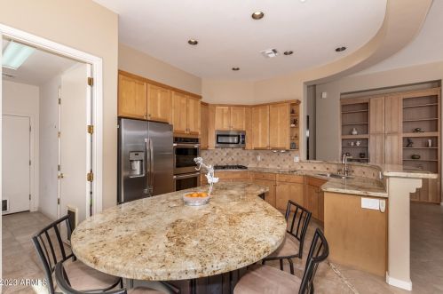 15641 Cactus Dr, Scottsdale AZ 85268-3166 exterior