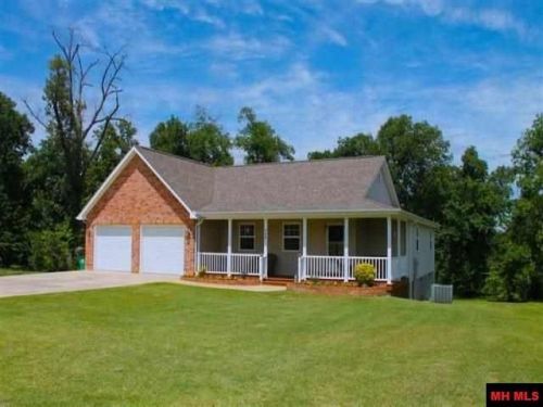 235 Magness Dr, Whiteville, AR 72635-8810