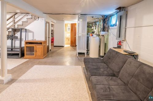 2532 4 Ave, Hibbing MN  55746-2249 exterior