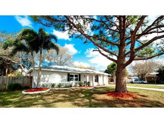 5115 Island Date Way, Sarasota, FL 34232-5654