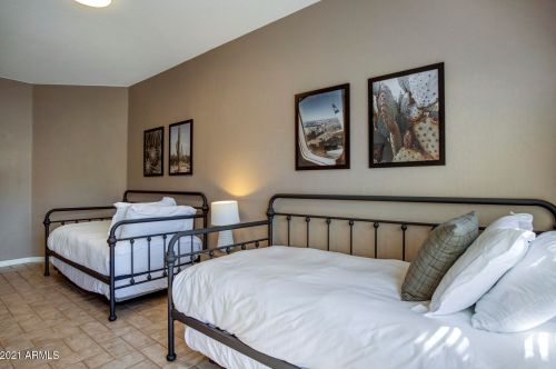 5222 Angela Dr, Scottsdale AZ 85254-6409 exterior