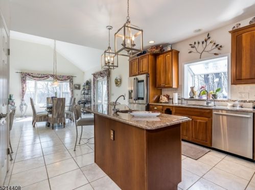 7 Mill Creek Rd, Sparta NJ  07871-3858 exterior