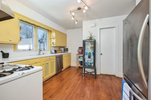 390 Lexington Ave, White Plains NY  10606-2501 exterior