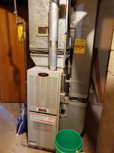 128 Case Ave, Saint Paul MN 55106-7008 exterior