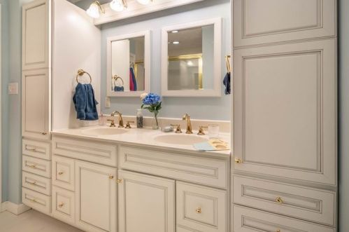 7097 Clubview Dr, Bridgeville PA 15017-3617 exterior