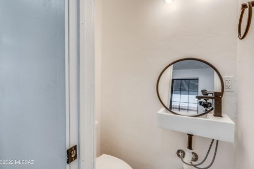 823 Arizona Ave, Tucson AZ  85705-7733 exterior