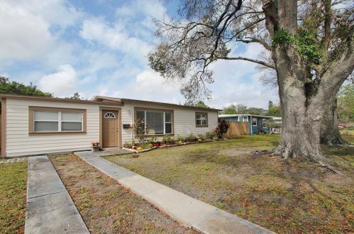 7116 Organdy Dr, Saint Petersburg, FL 33702-5038