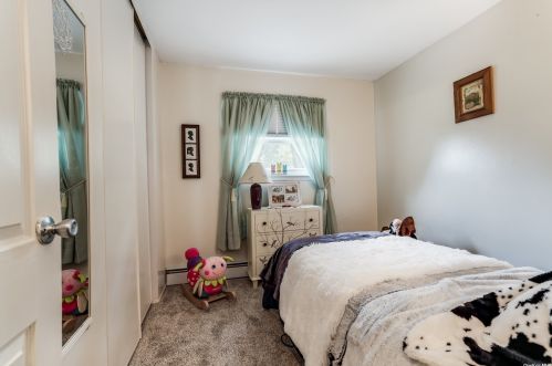 24 Ashland St, Mount Sinai NY  11766-2902 exterior