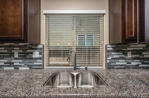 3053 Stanley Ave, Fresno CA  93737-9284 exterior