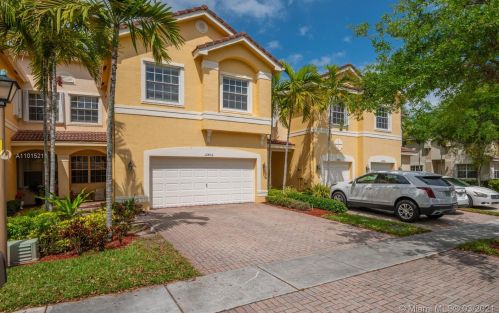 12455 42nd St, Hollywood, FL 33027-6002