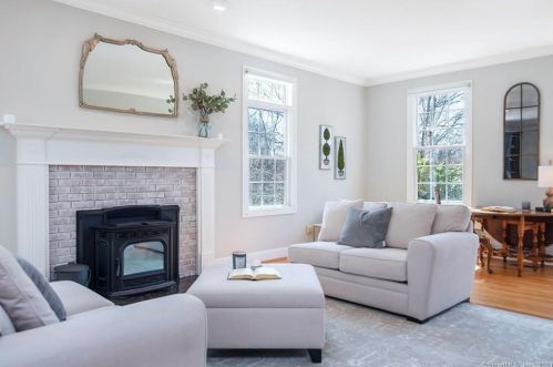 33 Blue Heron Dr, East Hampton CT  06424-1368 exterior