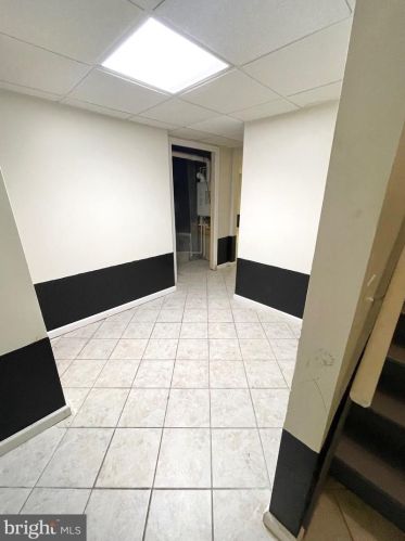 32 Pin Oak Dr, Dover DE  19904-2373 exterior