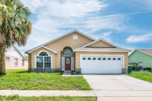 7821 Laurel Oak Ln, Kissimmee, FL 34747-2403