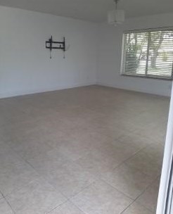 200 57th Ave, Hollywood FL  33023-1419 exterior