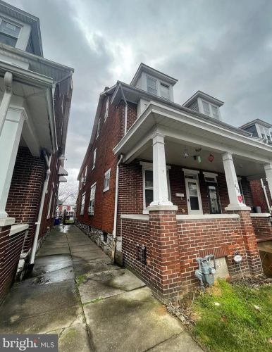 607 Seneca St, Harrisburg, PA 17110-2451