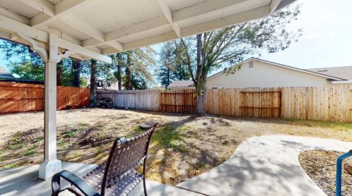 2237 Heritage Manor Dr, Riverbank CA  95367-2649 exterior