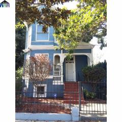 1477 8th St, Oakland, CA 94607-1960