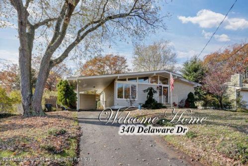 340 Delaware Dr, Bricktown, NJ 08723-4938