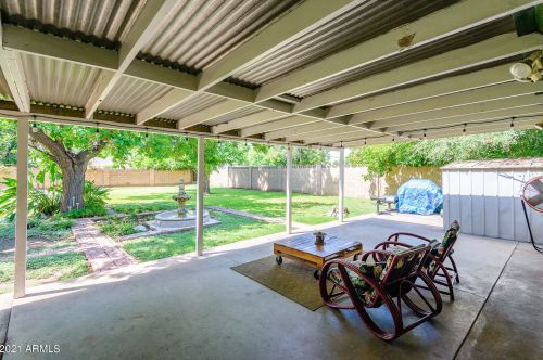 1111 Bethany Home Rd, Phoenix AZ  85014-2229 exterior