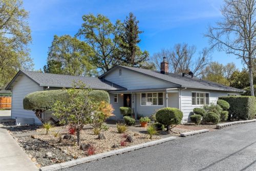 130 Boas Dr, Santa Rosa, CA 95409-3611