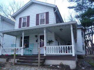 73 Parry St, Wilkes Barre, PA 18709-1041