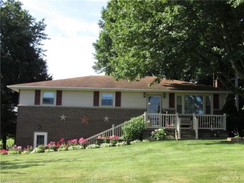 4533 Buss Rd, Wooster, OH 44691-8310
