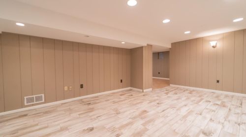 140 Elmwood Pl, Crown Point IN  46307-4324 exterior