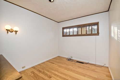 2980 Nichols St, San Diego CA  92106-3425 exterior