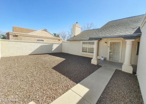 4601 Morrow Dr, Glendale, AZ 85308-4434