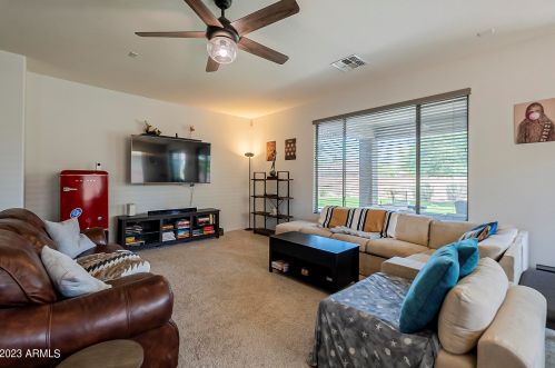 2118 Glacier Pl, Chandler AZ 85249-5545 exterior