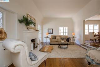 2614 Otis Dr, Alameda, CA 94501-6335