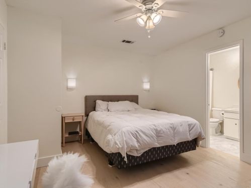 9906 Dorset Dr, Austin TX  78753-4414 exterior