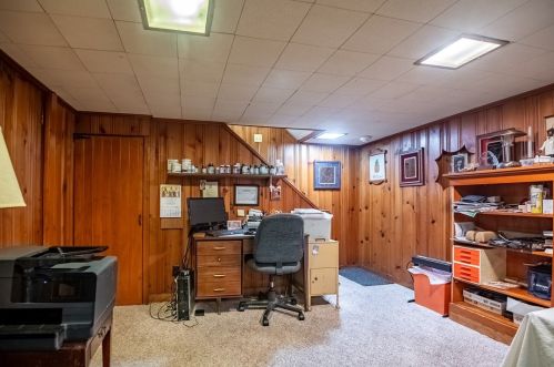956 Mayfield Rd, Hermitage PA  16150-1846 exterior