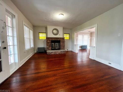 59 Centre St, Nutley NJ  07110-3726 exterior