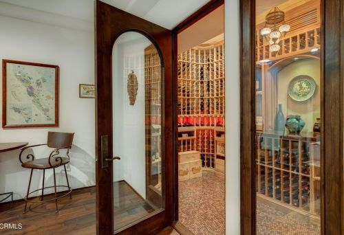 5320 Ivafern Ln, La Canada CA  91011-2811 exterior