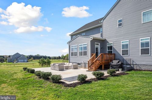 13525 Aden Rd, Nokesville VA  20181-2817 exterior
