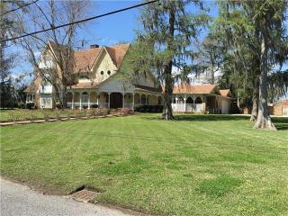 2561 Fawnwood Rd, Marrero, LA 70072-5748