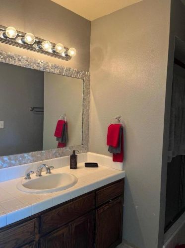 813 Cherry Ave, Greenfield CA  93927-4747 exterior